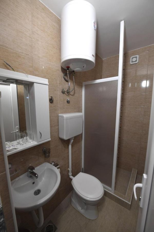 Olimp Motel Kraljevo Exterior foto